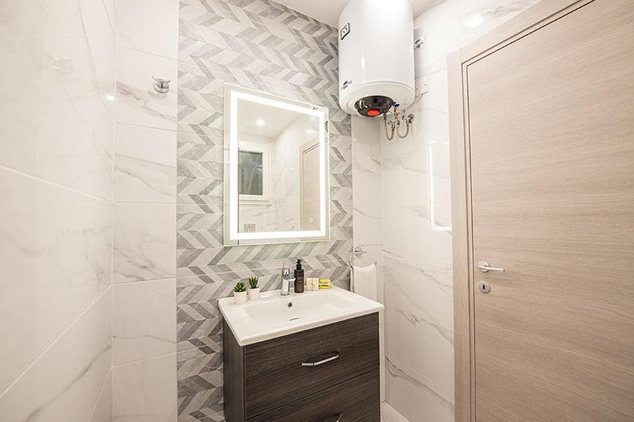 Atlantis Holiday Suites Marsalforn Bagian luar foto
